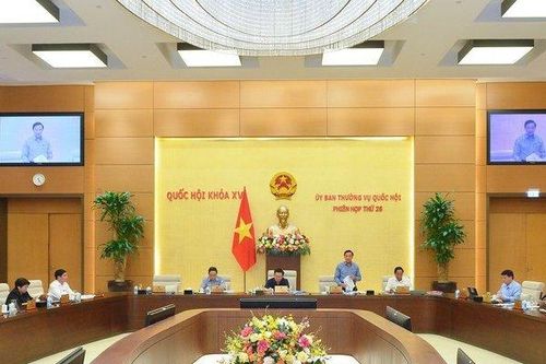 Tranh luận việc đổi tên TAND cấp tỉnh, cấp huyện