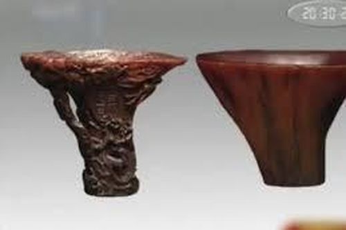 Mang món đồ cổ đi thẩm định, vỡ òa khi chuyên gia phán kết quả
