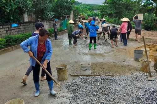 Người Mường ở Đồng Thịnh giúp nhau thoát nghèo