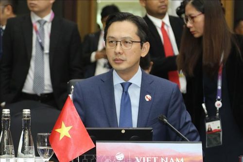 Thứ trưởng Bộ Ngoại giao Đỗ Hùng Việt tham dự Hội nghị Bộ trưởng Nhóm 3G