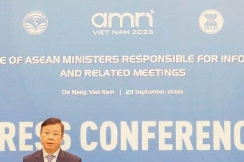 Thông qua kế hoạch hành động của Nhóm đặc trách ASEAN về tin giả