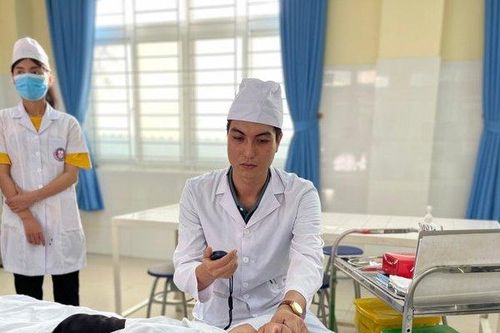 Lo ngại thiếu hụt nhân lực nghề điều dưỡng viên