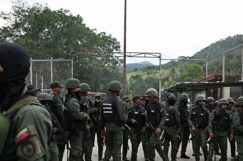 Venezuela giành lại kiểm soát các nhà tù