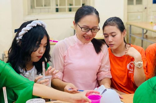 Học sinh cùng giữ gìn nét đẹp Trung thu