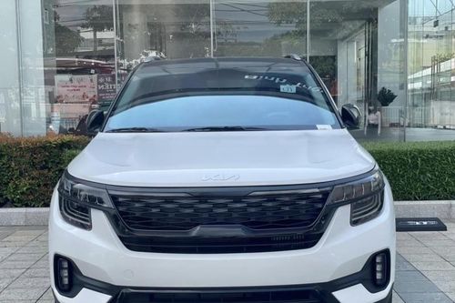 Cận cảnh Kia Seltos X-Line vừa về đại lý, giá 709 triệu đồng