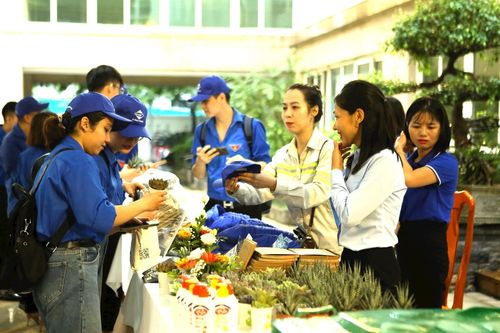 Thanh niên Việt Nam cần tiên phong trong 'cuộc đua' chuyển đổi Xanh