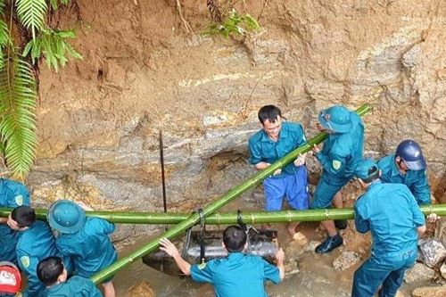 Nghệ An: Hủy nổ quả bom nặng 340kg lộ thiên sau mưa lũ