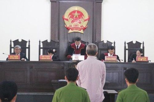 Bến Tre: Xét xử vụ án lừa đảo chiếm đoạt tài sản