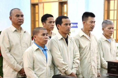 Lĩnh 45 năm tù vì tổ chức cho người khác trốn đi nước ngoài