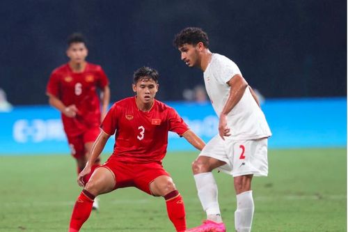 Tứ kết bóng đá nam ASIAD 19: Olympic Iran thua sốc Hong Kong