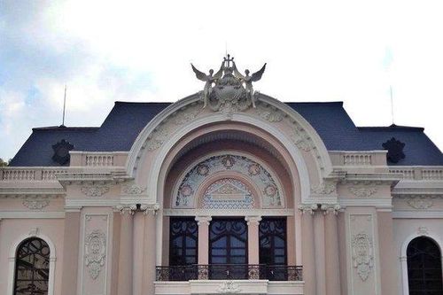 Bài toán hiệu quả với hơn 330 tỷ đồng phục hưng Nhà hát Tp.HCM