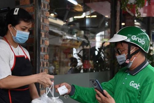 Đi tìm lý do khiến nghề 'shipper' giảm mạnh sức hút tại Việt Nam