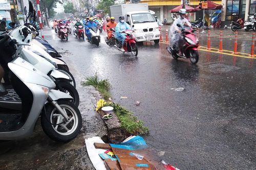 Chủ tịch UBND thành phố chỉ đạo tiếp tục tăng cường phòng, chống ngập úng đô thị