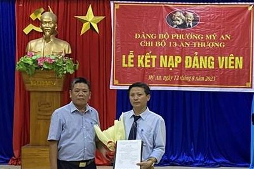 Bài 3: Để chi bộ thực sự là hạt nhân lãnh đạo (Tiếp theo và hết)