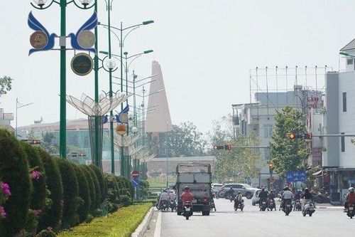 Cử tri Phan Thiết kiến nghị nhiều vấn đề liên quan đến dự án, đất đai