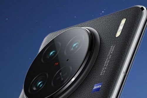 Quên iPhone đi, chiếc smartphone này cũng hỗ trợ nhắn tin vệ tinh