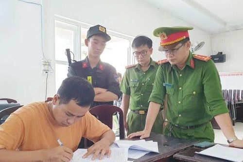 Bắt quản lý kho chuối tham ô hơn 1,5 tỷ đồng