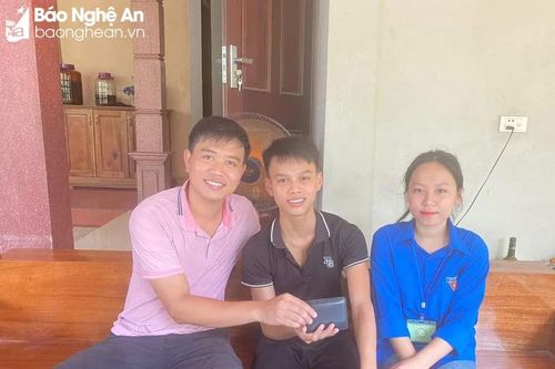 Nhặt được hơn 7 triệu đồng, 2 học sinh dân tộc Thái trả lại người đánh rơi