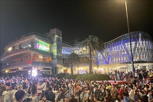 Hong Kong (Trung Quốc) hút du khách đại lục trong Tuần lễ Vàng