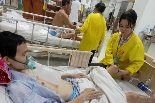 2 cha con cùng mắc bệnh hiểm nghèo