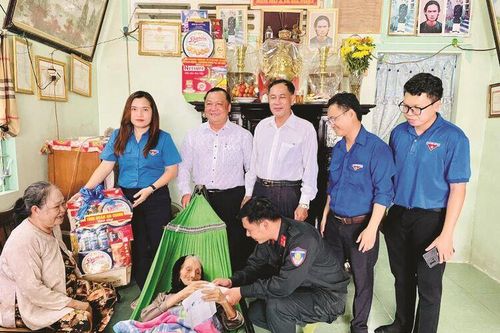Nữ thủ lĩnh đoàn năng nổ, nhiệt huyết