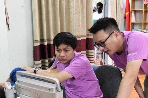 Hơn 300 trẻ vùng cao được bác sĩ tuyến trung ương khám sàng lọc, nhiều trẻ phát hiện tim bẩm sinh