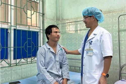 Đi săn bị cướp cò rồi khai gian dối bị trúng 'đạn lạc'
