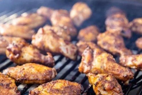 Công thức làm cánh gà hun khói thơm lừng, cực đơn giản ngay tại nhà