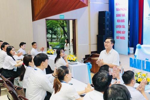 Sinh viên Đà Nẵng: Bản lĩnh - Khát vọng - Sáng tạo - Hội nhập
