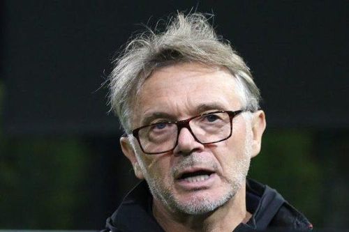 HLV Troussier: Thua Uzbekistan không có gì là bất ngờ