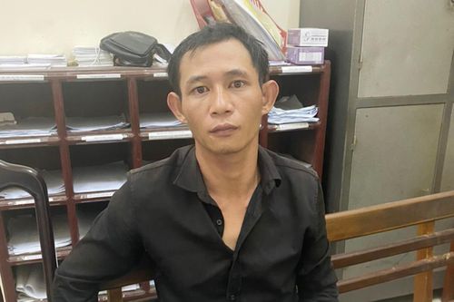 'Đá xế' theo mưa!