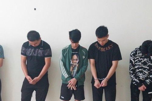 Đánh sập đường dây mua tài khoản ngân hàng rồi bán cho đối tượng ở nước ngoài
