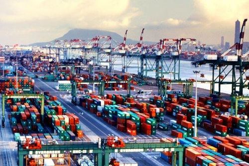 Tháo gỡ khó khăn để logistics Việt Nam phát triển