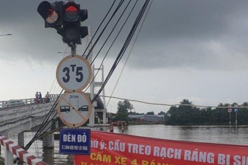 Chủ tịch Cà Mau chỉ đạo xử lý vụ xe 31 tấn chạy qua cầu dân sinh 3,5 tấn