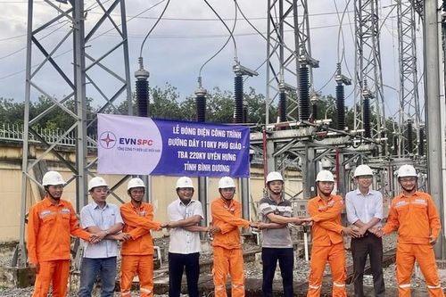 Đóng điện đường dây 110 kV Phú Giáo-trạm biến áp 220 kV Uyên Hưng