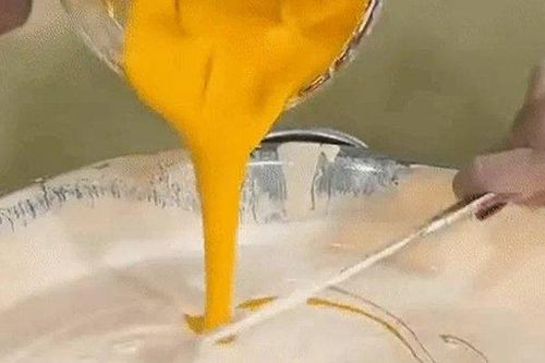 Làm trắng da bằng kem trộn trứng gà, chuyên gia rùng mình chỉ hậu quả