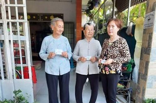 Hiệu quả từ mô hình 'Góp vốn xoay vòng mua bảo hiểm y tế'