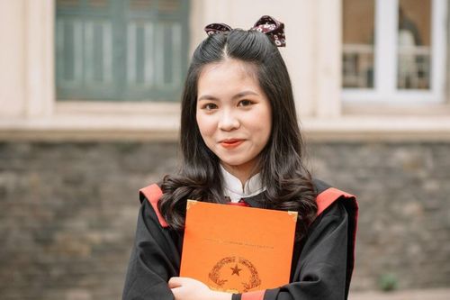 Hành trình đến với Trường ĐH Y Hà Nội của nữ sinh đam mê nghiên cứu khoa học