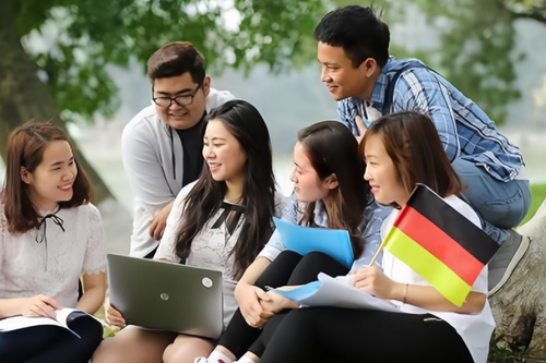 Nở rộ dịch vụ tư vấn du học nghề tại Đức và nhiều nơi với phí dịch vụ đắt đỏ