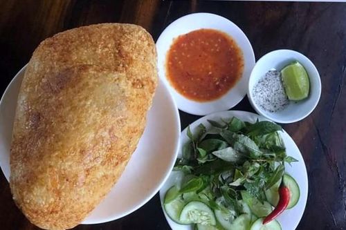 Xa xưa cơm cháy …