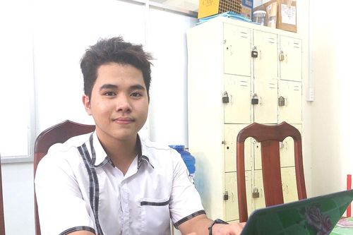 Học trò trường tỉnh sáng tạo phần mềm dự thi quốc tế