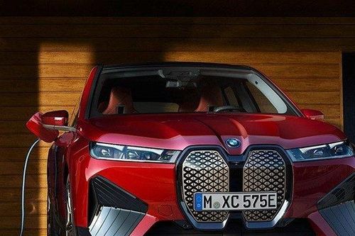 BMW, MINI và Rolls-Royce điện sẽ dùng chuẩn sạc Tesla vào năm 2025