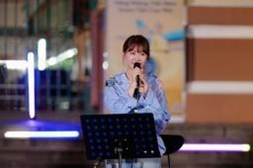 Hari Won tham gia chương trình âm nhạc - du lịch, phát sóng trên truyền hình Hàn Quốc