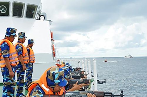 Cảnh sát biển Việt Nam thực hiện quyền truy đuổi tàu thuyền trên biển trong trường hợp nào?