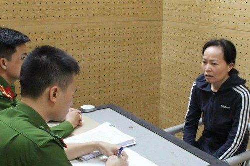 Tin tức 24h qua: Nữ nhân viên nhà bếp bỏ thuốc sâu vào thức ăn của học sinh khai gì?
