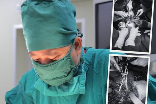 Bị chém, thanh niên gần như đứt rời cẳng chân