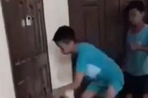 Vụ học sinh lớp 7 Hà Nội bị đánh: Yêu cầu kiểm điểm ban giám hiệu