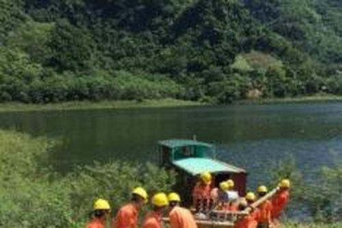Điện lực Hòa Bình: Mang nguồn sáng đến với vùng đồng bào dân tộc thiểu số