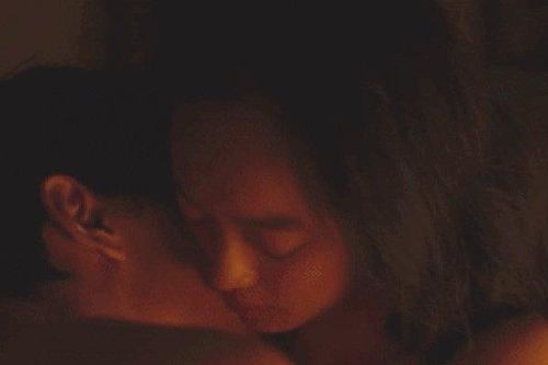 Hậu trường cảnh nóng của Thuận Nguyễn và Kaity Nguyễn