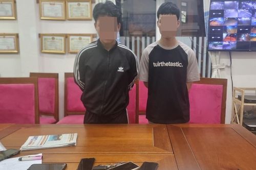 Lực lượng 911 Công an Đà Nẵng xuyên đêm trấn áp 'quái xế'